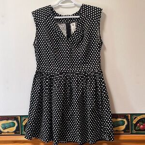 Women’s Black and White Polka Dot Dress